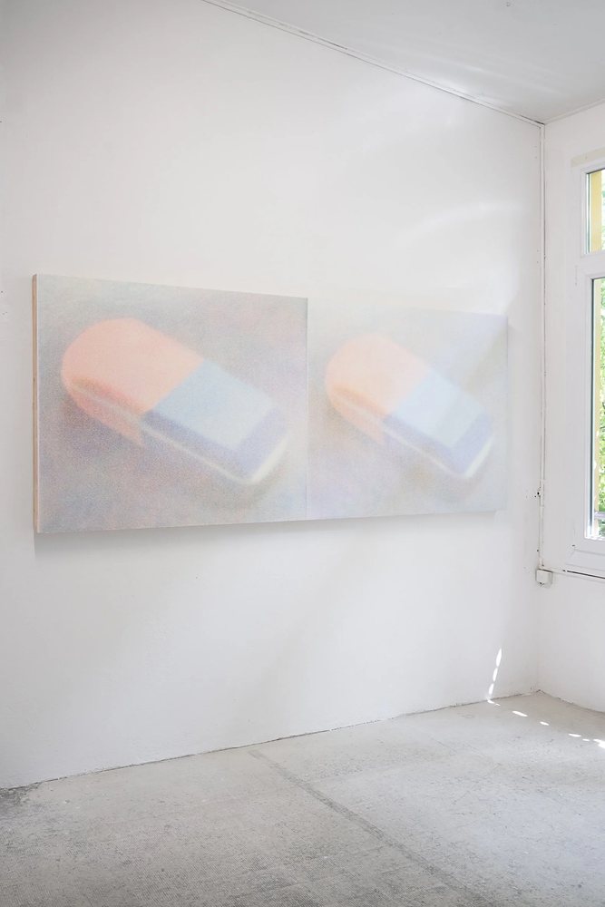 Eliot Möwes, Ausstellungsansicht JUNO, 2025, Archives Sensibles, Lausanne, courtesy des Künstlers und Kissed Then Burned (Genf). Foto: Tamarine Schreiber / Archives Sensibles.